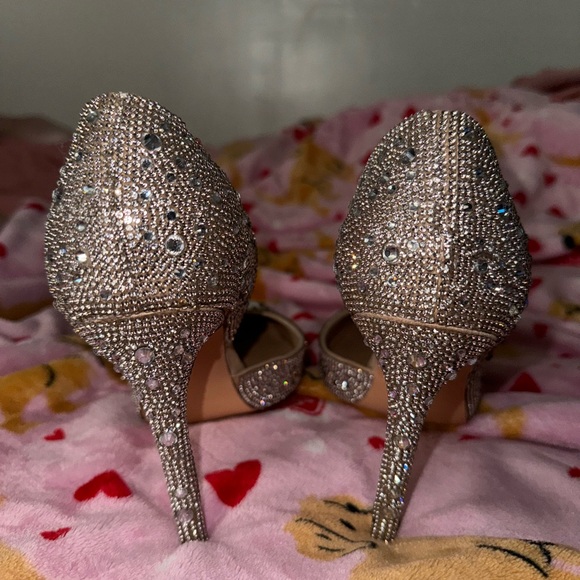 Diamond Stiletto - Picture 5 of 5